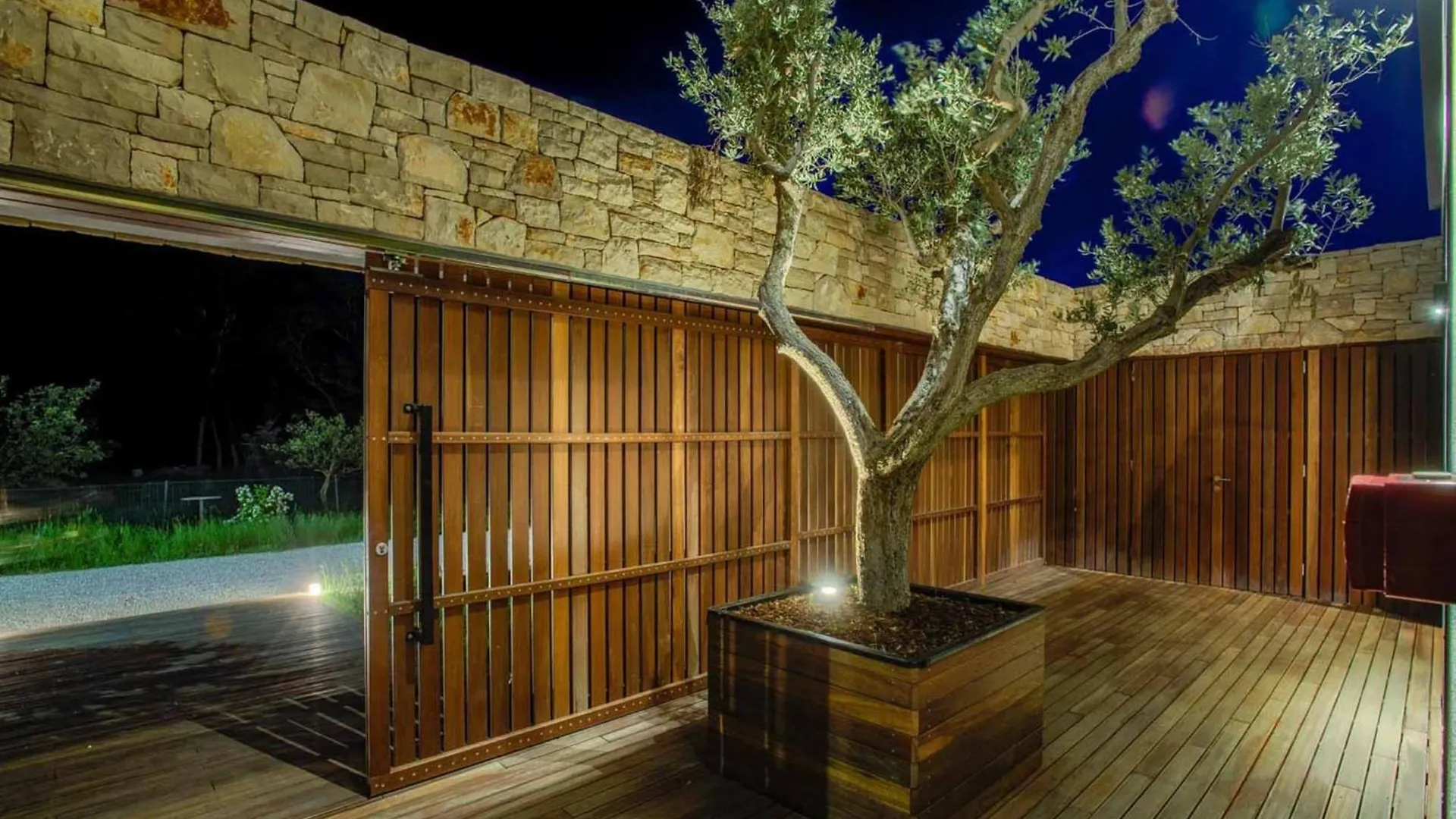 Villa Novica Platinum - 4 Bedroom Villa - Rural Countryside setting - Jacuzzi Sauna&Gym Jasenovica  Jasenovica (Istria)