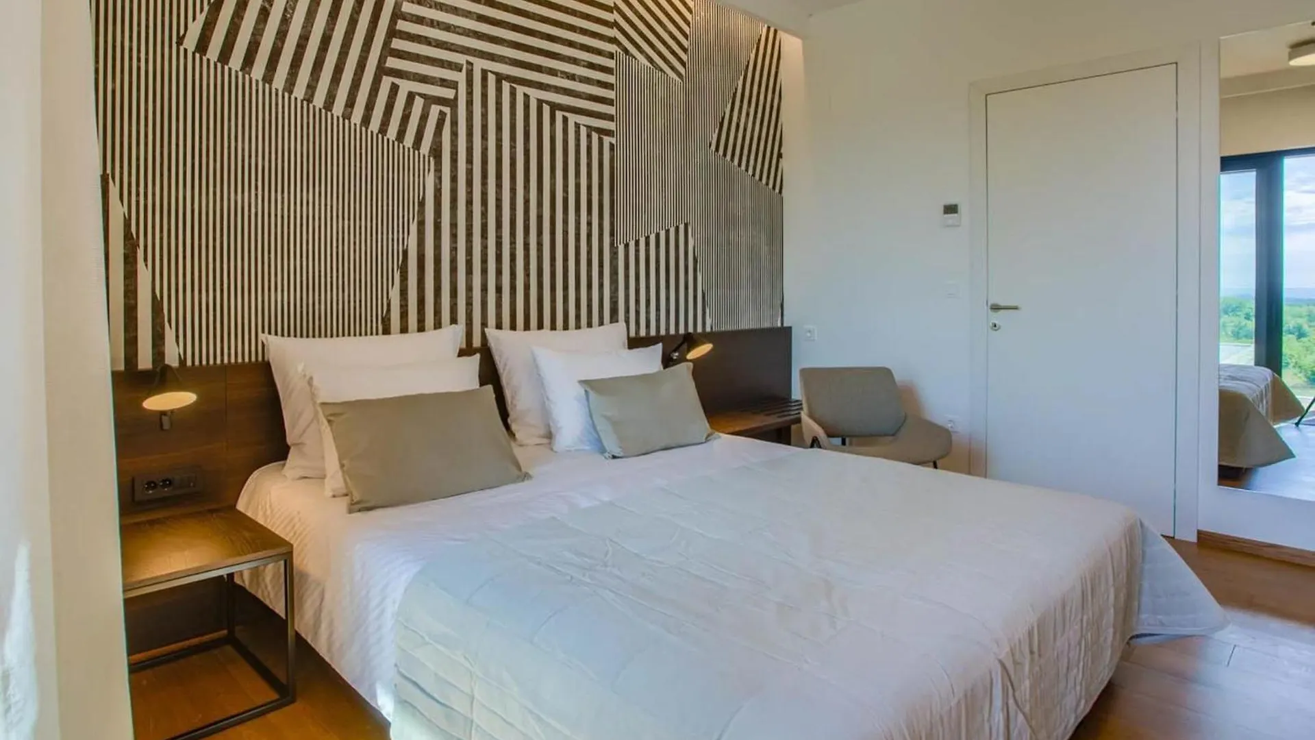 Villa Novica Platinum - 4 Bedroom Villa - Rural Countryside setting - Jacuzzi Sauna&Gym Jasenovica
